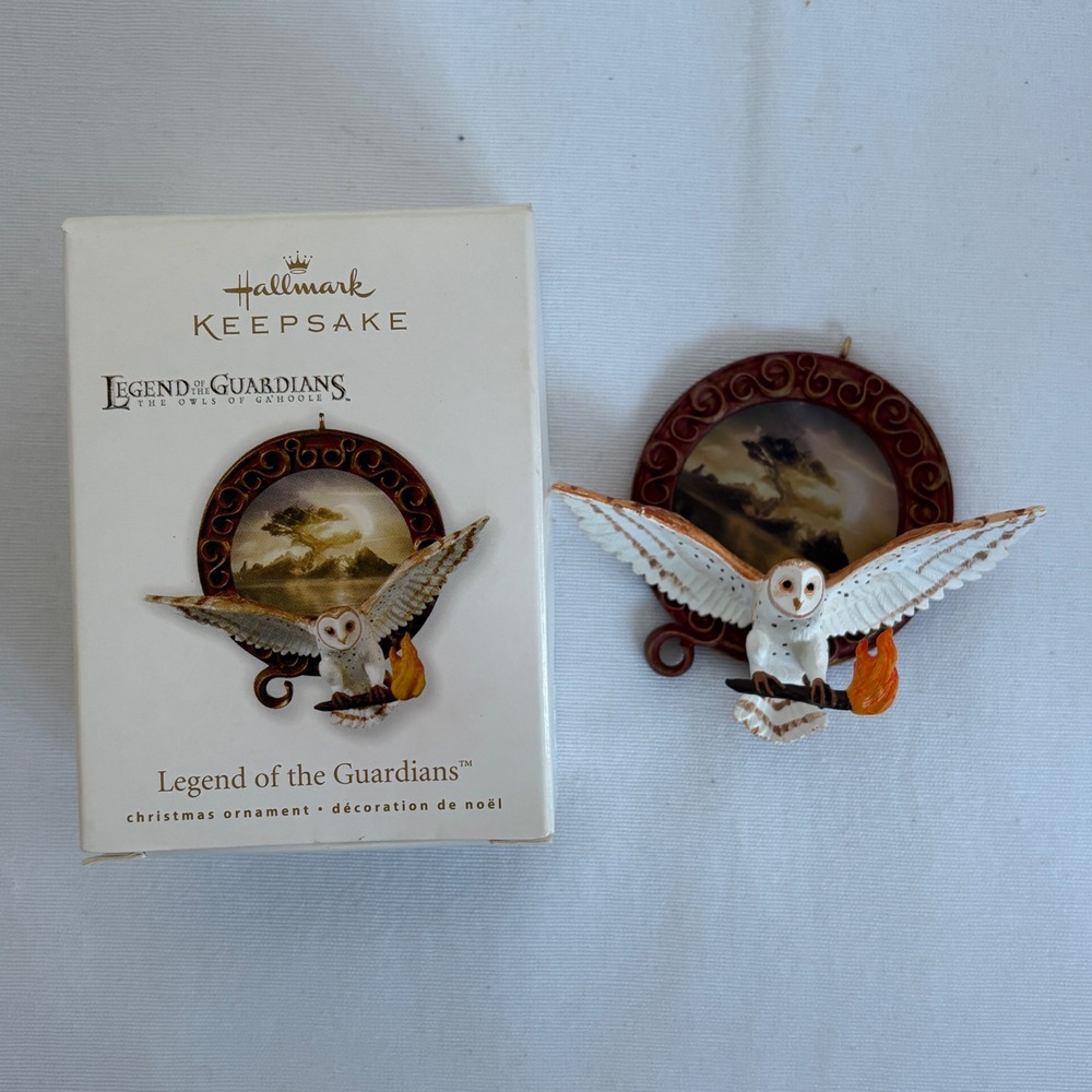 Hallmark Keepsake Legend of the Guardians‎ Barn Owl Christmas Ornament 2010